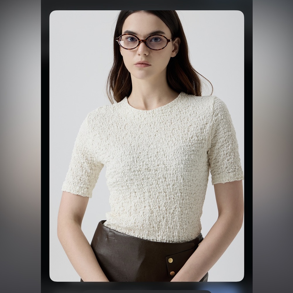 Comgen Cream Textured Short Sleeve Top